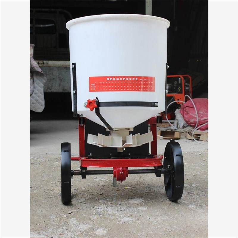 撒肥机新款变速箱的四轮拖拉机后挂撒肥机器撒化肥背负式施肥器