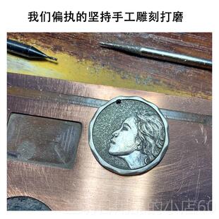 高档UWART礼S手工刻照片W定制纯银币项链 原创复古情雕侣新年物纪