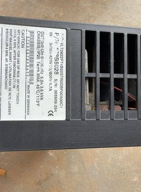 丹佛斯变频器VLT2800 型号VLT2822PT4B20S