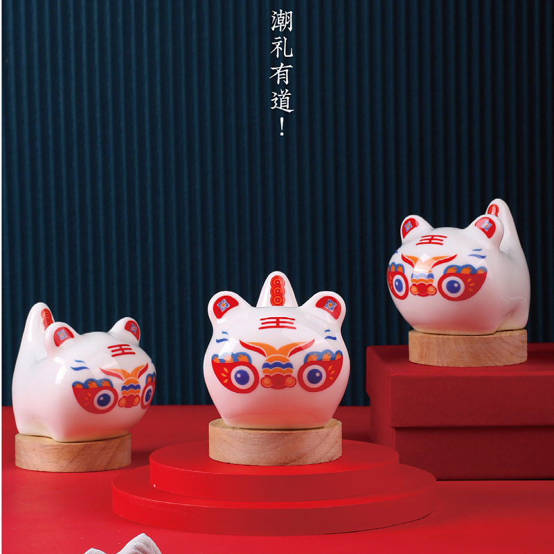 2022年虎年招财虎老虎创意伴手小礼品陶瓷小夜灯春节企业公司年会