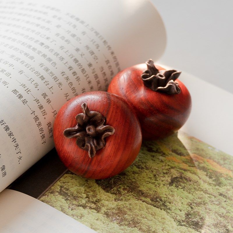 实木柿子摆件送人乔迁挂件创意礼品趣味木雕刻手把件文玩饰品47mm,家居饰品,装饰摆件,淘宝优惠券,粉丝福利购,淘宝优惠卷