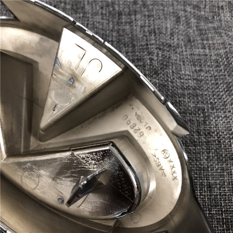 适用英菲尼迪G/G/G37/Q0/G37S前中网标志车头标志前标志原装