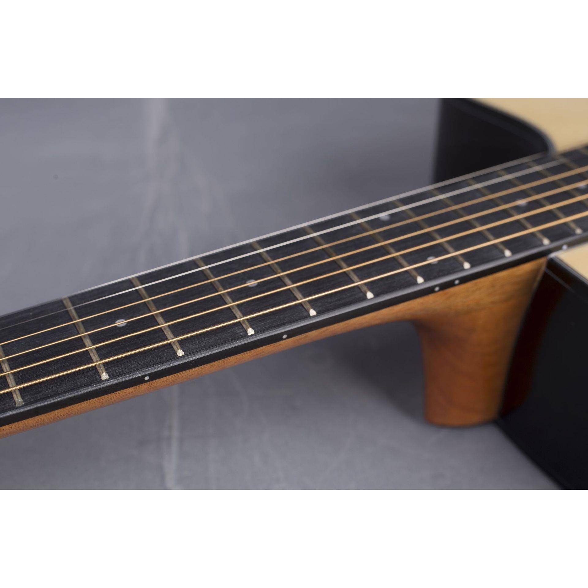41寸云杉吉他学生成人民谣吉他初学者入门练习guitar亮光木吉他