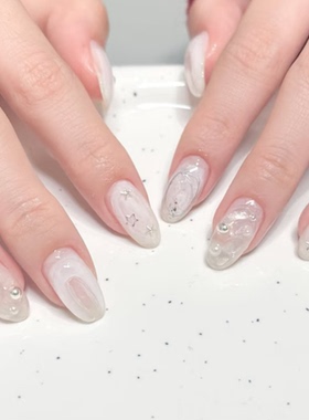 Sellora冬日简约白色海莉穿戴甲手工中长款美甲高级杏仁指甲xq