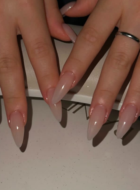 乳白裸色纯色海莉穿戴甲手工中长款老钱简约美甲高级绝美杏仁指甲