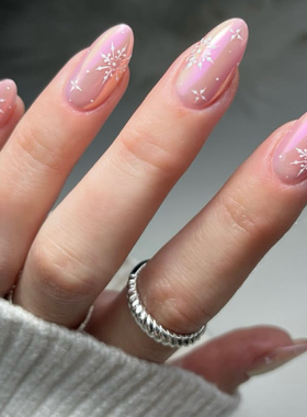 Sellora冬日粉色雪花海莉穿戴甲手工中长美甲高级杏仁指甲iq