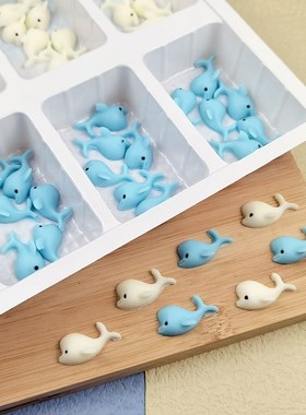 立体可爱小海豚鲸鱼卡通装饰巧克力可食用蓝色白色节日装扮用品