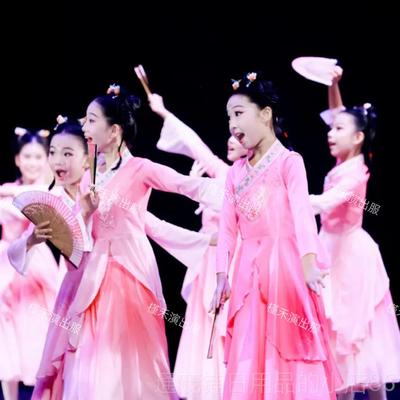 正品春莺出啼舞蹈服儿童古典舞演新款中国舞群舞表演服服飘语逸扇