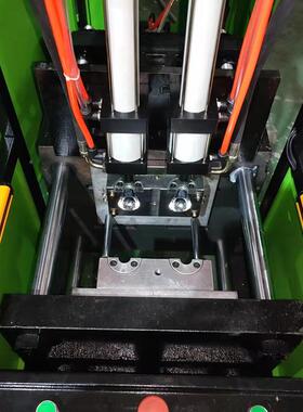 吹瓶机宽塑料瓶玻璃水QAR瓶饮瓶料吹制塑机瓶口机设备