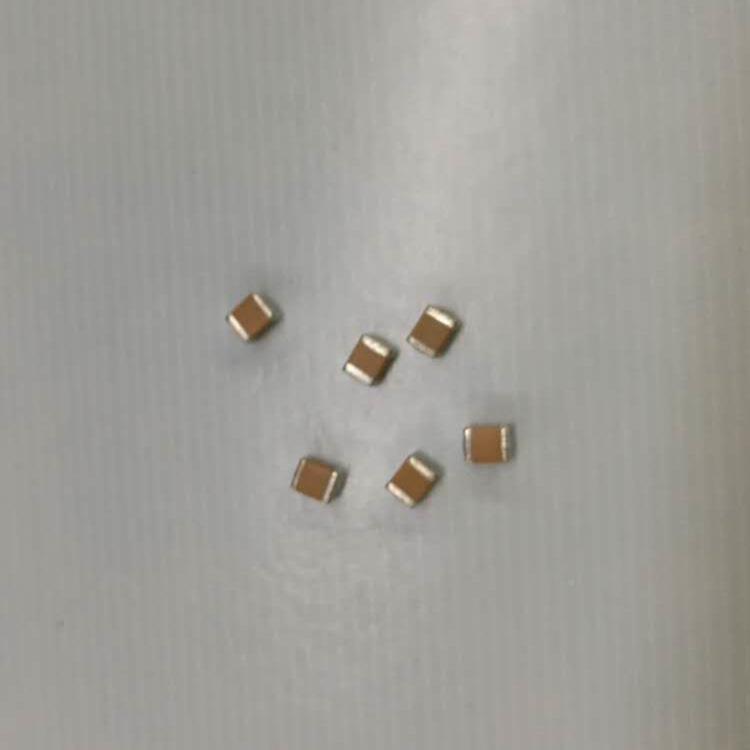 贴片陶瓷电容器120668pFSNP120668pO5V0电容器MD