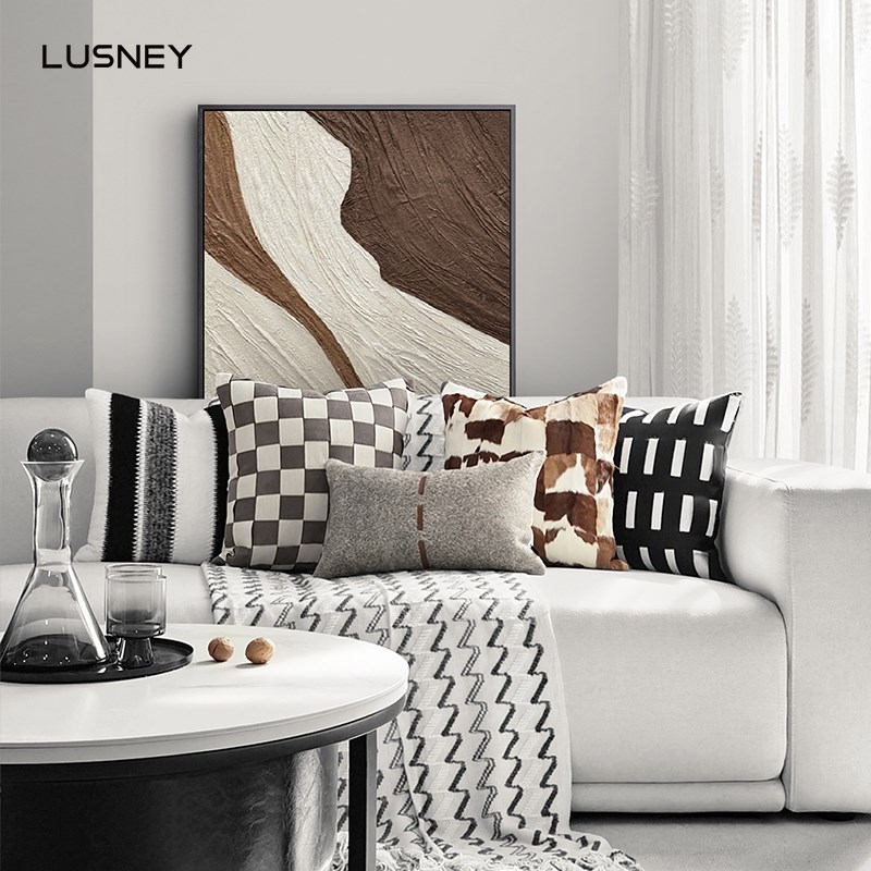 抱枕样板房间装饰简约沙发客厅棕色马毛搭配枕床靠垫民宿棉靠枕