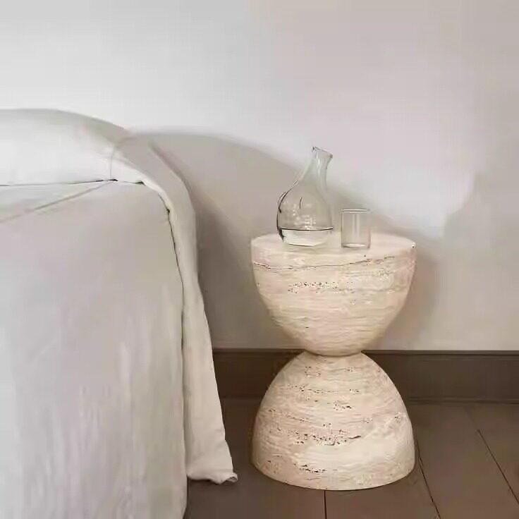 奶油风天然黄洞石圆柱茶几