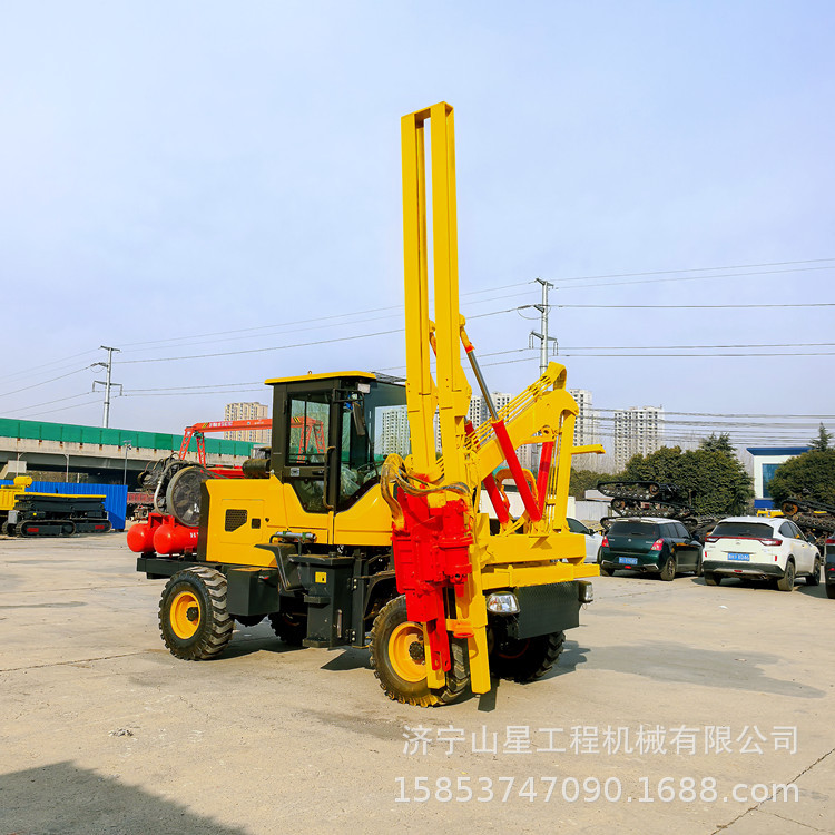 公路抢修护栏打桩机铲车改?