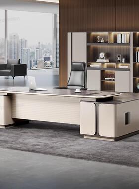 时尚总裁奢办公室经理董长高档事班MFS台轻老板办公现桌椅组合简