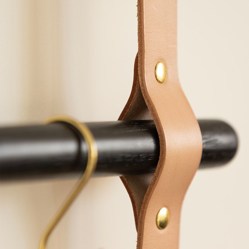 免打孔实木壁挂衣帽架植鞣革上墙挂衣架展示架装饰墙壁面挂件定制