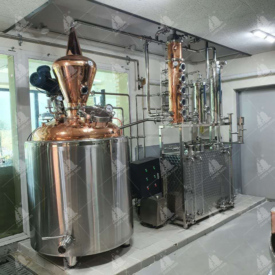 【厂家直供1000升紫铜设备威士忌金酒蒸馏设备白兰地蒸馏器酿造
