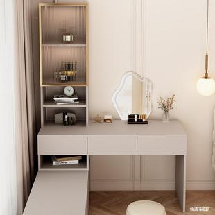 638实木化妆台窗一飘体妆桌公办桌卧室小型网红飘窗半搭化化妆台