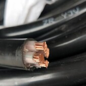 70三相五线铜芯线大小规格都有 25加1 YJV三相四线16平方4