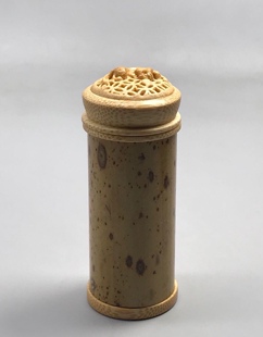 梅鹿竹把件，香囊，配簧可作虫具 独家定制宽27.8mm高73mm梅鹿竹