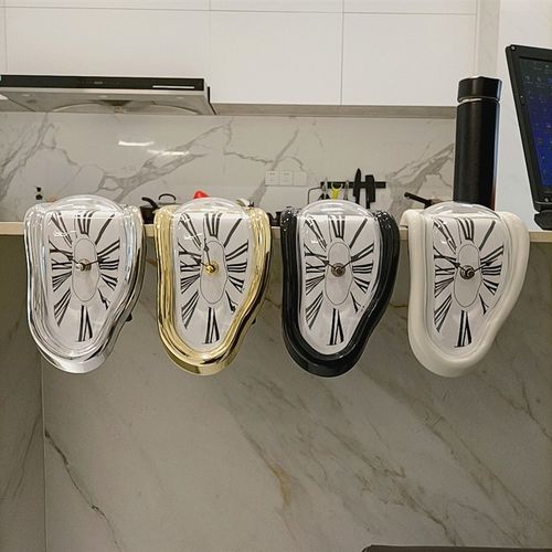 复古达利融化扭曲挂钟表创意客厅摆件艺术时钟桌面角静音电子装饰