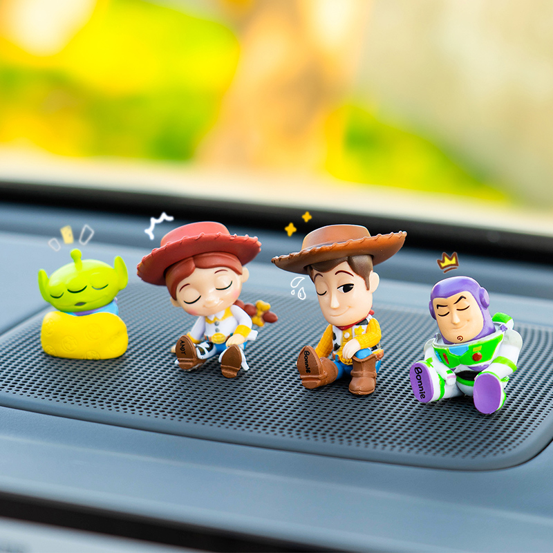 汽车摆件创意可爱玩具总动员车载中控台显示屏幕公仔车内饰品摆件