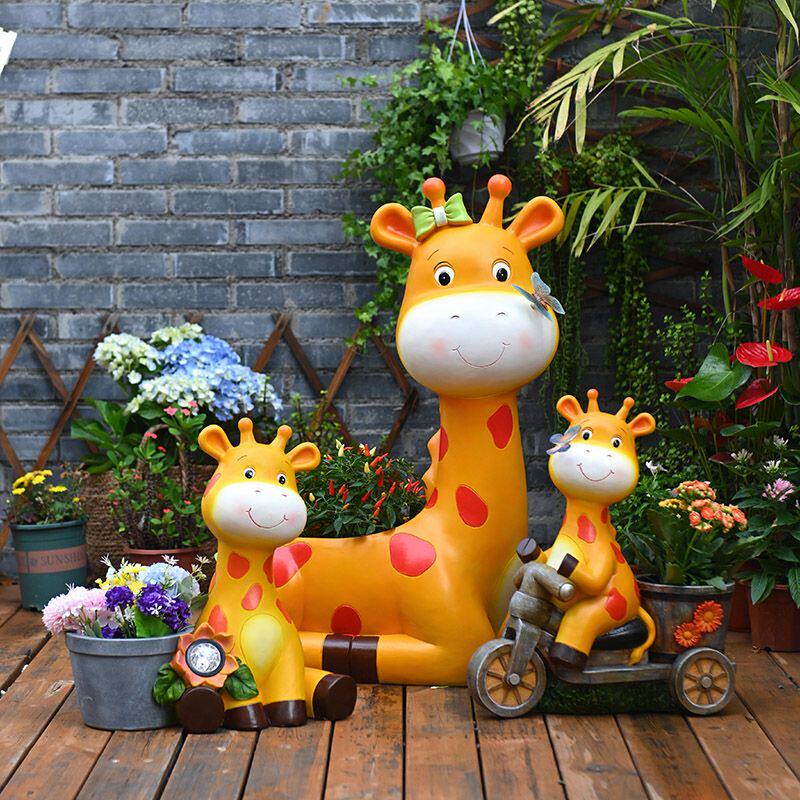 户外卡通长颈鹿摆件动物造型花盆幼儿园庭院别墅园林景观装饰小品