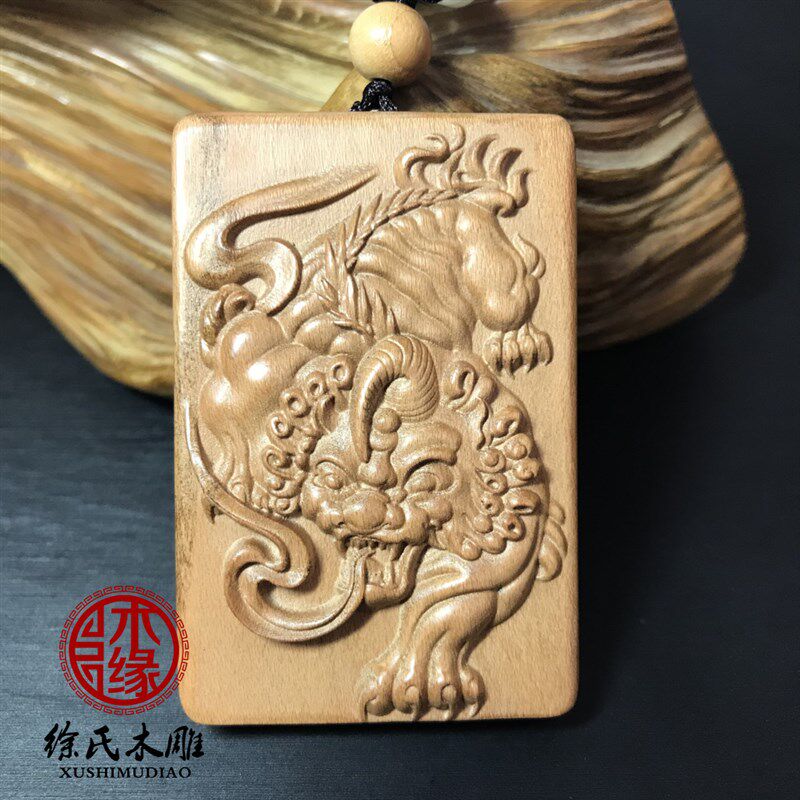 桃木貔貅吊坠 木雕招财貔貅挂件 木质工艺礼品 实木雕刻瑞兽牌子