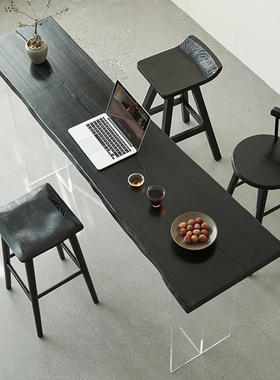 侘寂风黑色原木吧台桌碳化白蜡木桌子家用悬浮桌实木高脚桌椅组合