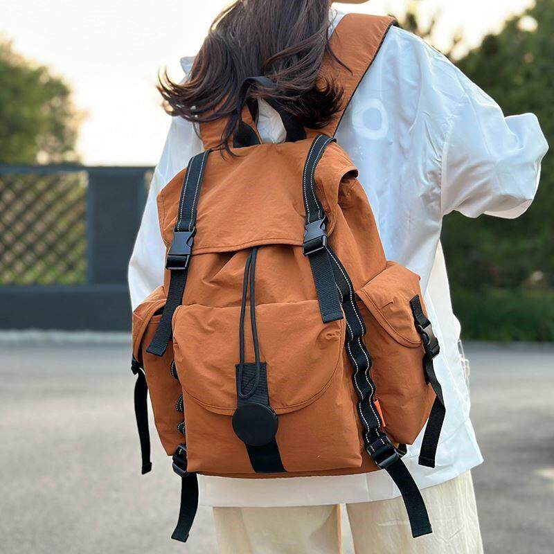 户外运动登山包大容量旅行双肩包女旅游轻便电脑揹包男款学生书包