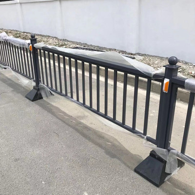 苏州昆山市政交通护栏机非隔离栏杆道路防撞围栏花式小区车间栅栏