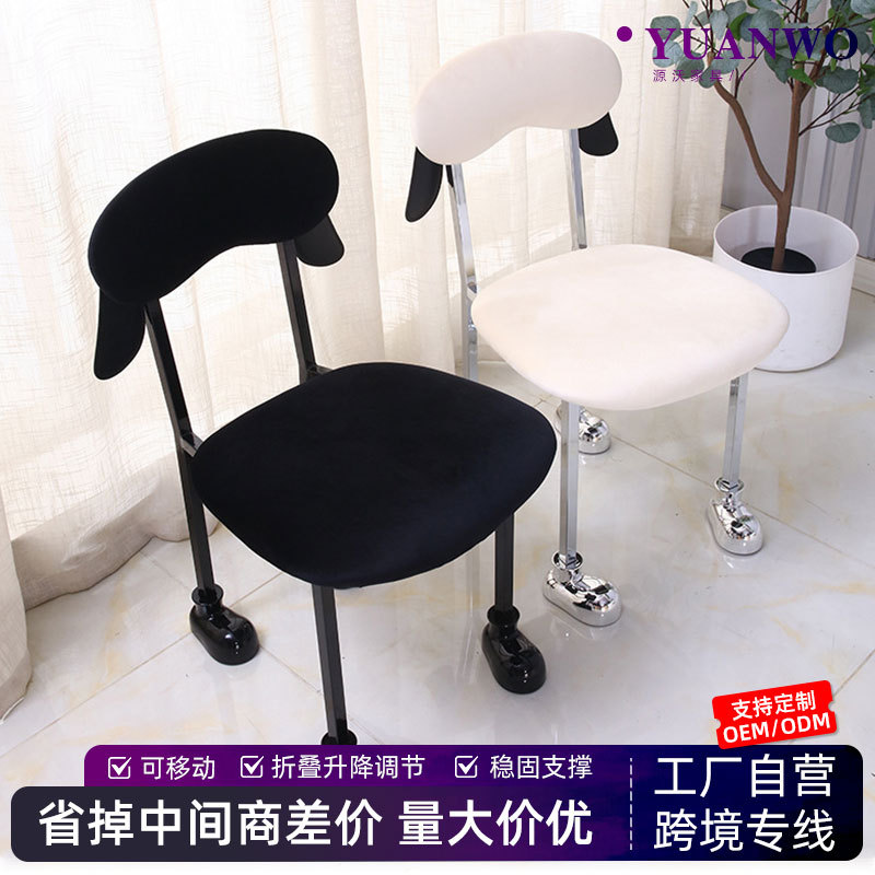 中古羊羊椅靠背椅子化妆椅梳妆凳餐椅超纤皮设计师家用创意卡通椅