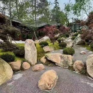 山25091902天然野山石黑石枯水造石驳岸石山绿地草坪点缀石流溪景