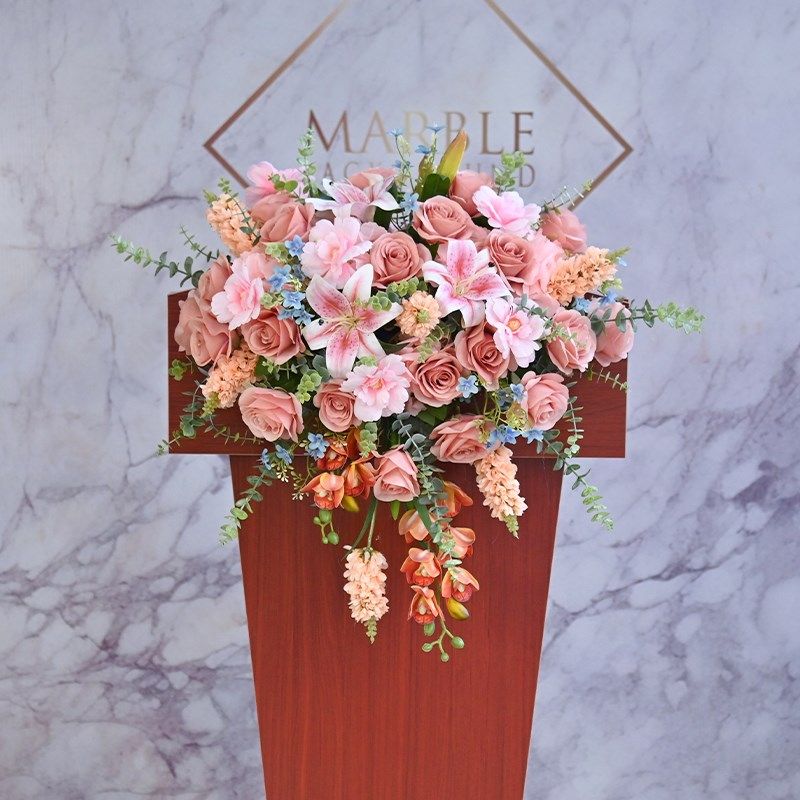 演讲主席台花讲台花开业典礼酒店迎宾桌花仿真花会议桌摆花假花