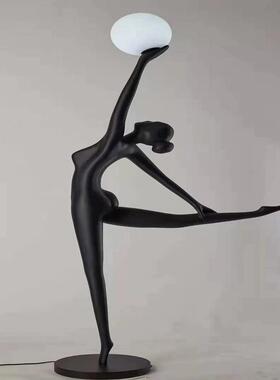 人像艺雕酒塑举球落灯设计师店客厅大堂展厅术79418创意人体摆地