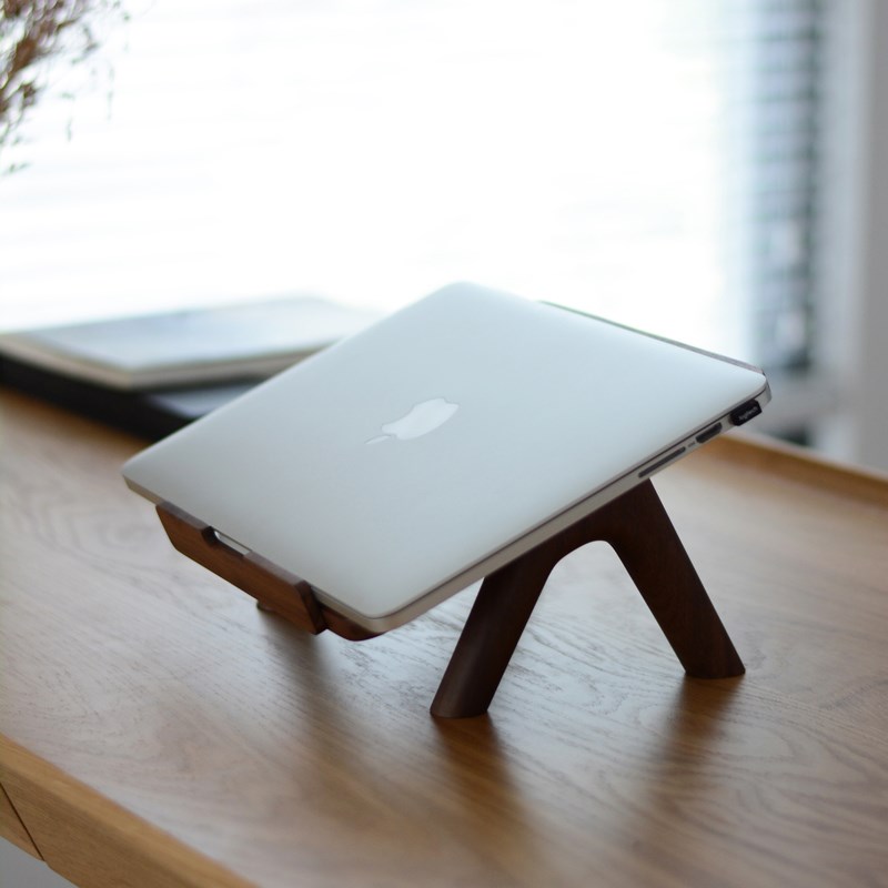 Little Design 实木笔记型电脑支架 Macbook黑胡桃木办公桌面托