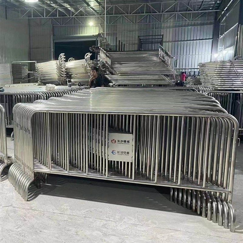 定制不锈钢铁马施工防护栏道路移动临时隔离栏厂家直销201304,五金/工具,护栏/隔离栏,淘宝优惠券,粉丝福利购,淘宝优惠卷