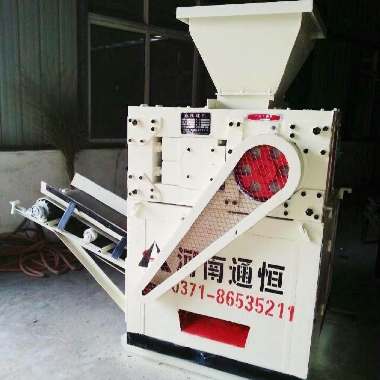 型煤压球机煤泥焦粉碳粉挤压成型机多功能双辊煤球机电动