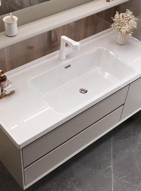 木2025新款高端橡烤BBZ漆木室柜浴组合陶瓷一体实盆智能镜柜简约