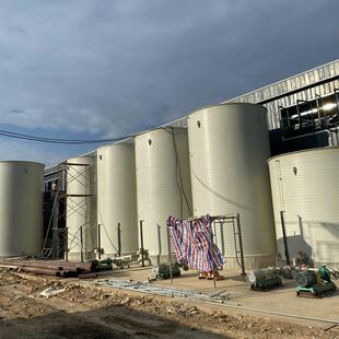 厂家供应PPH塑料储罐锥底缠绕储罐按要求制做卧式运输罐