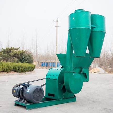 养殖户牧草粉碎机大型自动进料秸秆粉糠机拖拉机带动秸秆粉碎机