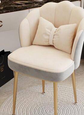 化BCB妆椅瓣椅子靠背简约轻奢女生红卧室台凳子家用梳妆美甲网花