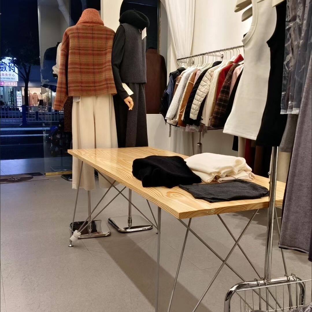 服装店陈列桌子实木茶桌服装店中岛台面加厚实木桌子展示台其他