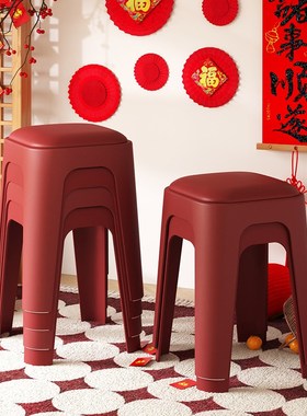 乔迁新居红色凳子塑料加厚家用可叠放方板凳结婚客人备用软包椅子