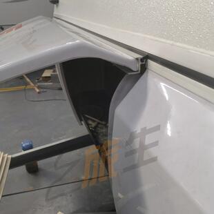 42房车露铰营车橡胶铰链边门铝合金防水链置工具箱前舱门侧合页