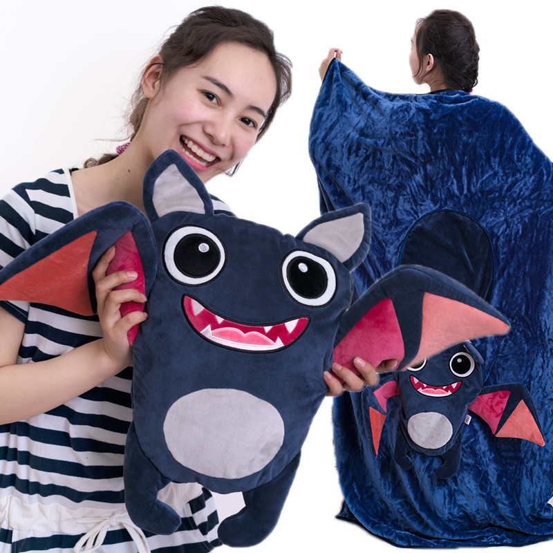 卡通抱枕被子两用法兰绒午睡毯子办公室空调被折叠汽车趴睡腰靠垫