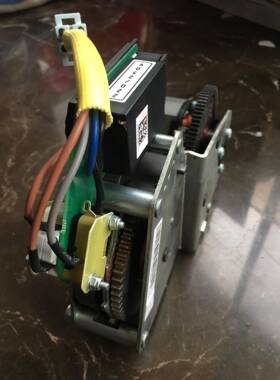 1SDA038324R11DA038S323R1储能电C机ABB低压储能电EEM机SAES.P.A