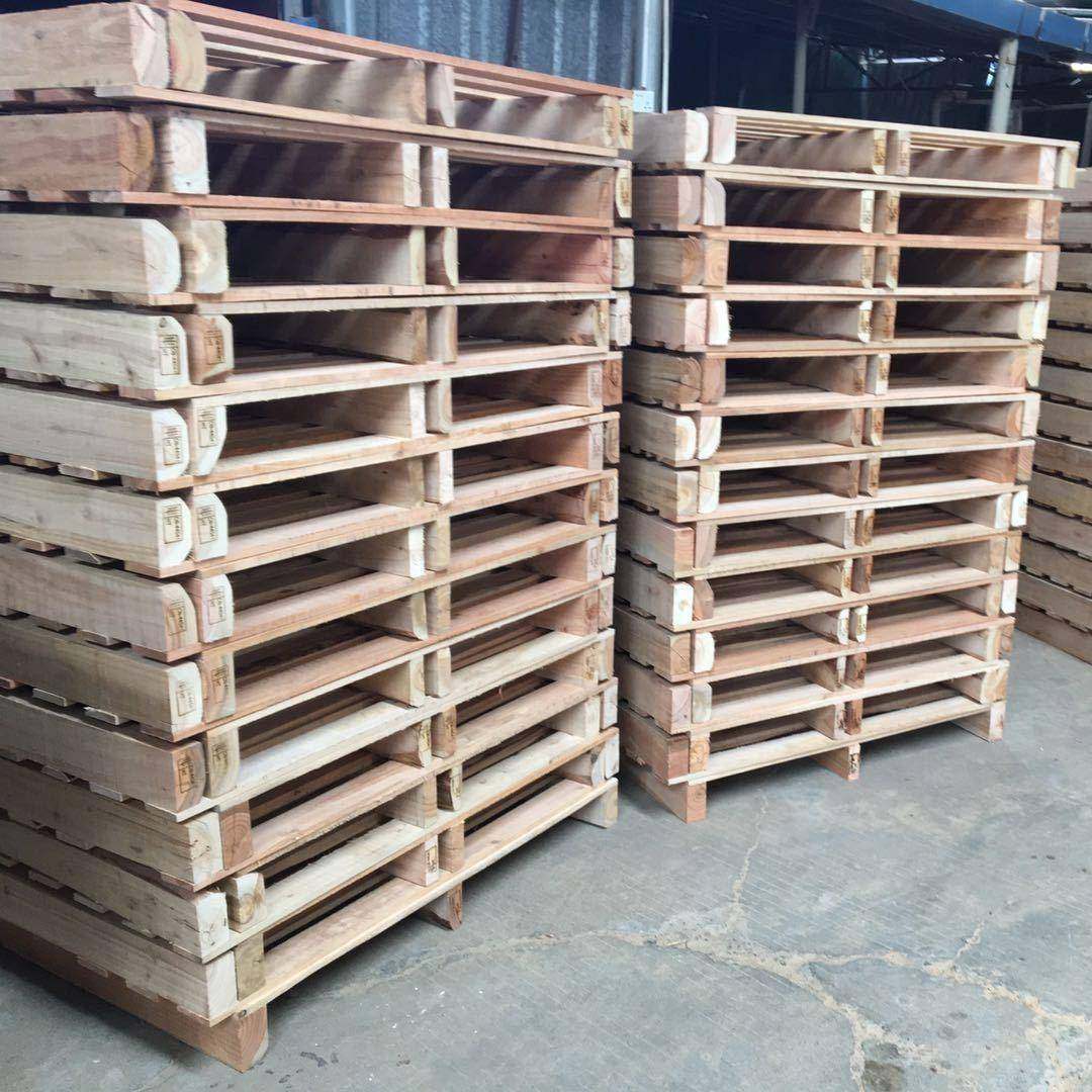 东栈板莞熏口出ZNX地台板熏蒸消毒叉车板免蒸托盘生产