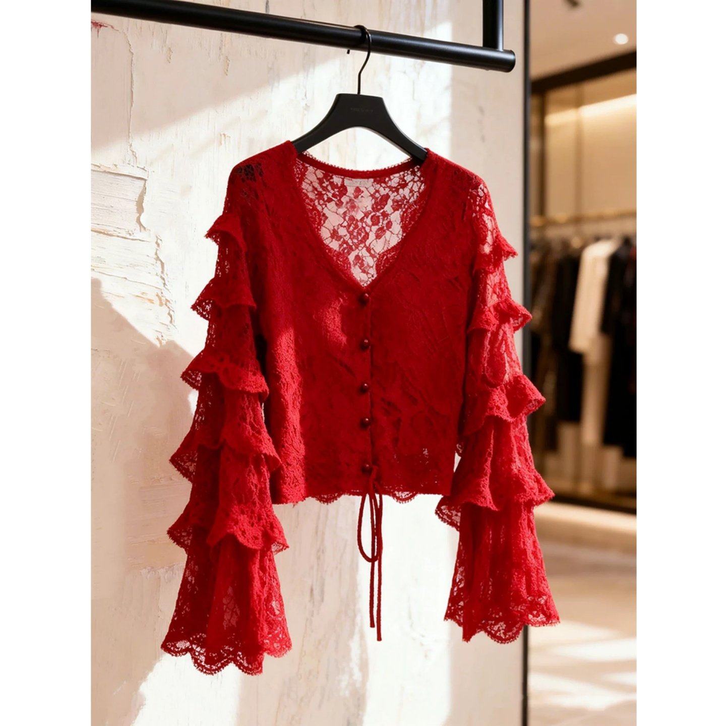 法式高级感蕾丝花边袖V领衬衫2026新款独特减龄气质镂空长袖上衣