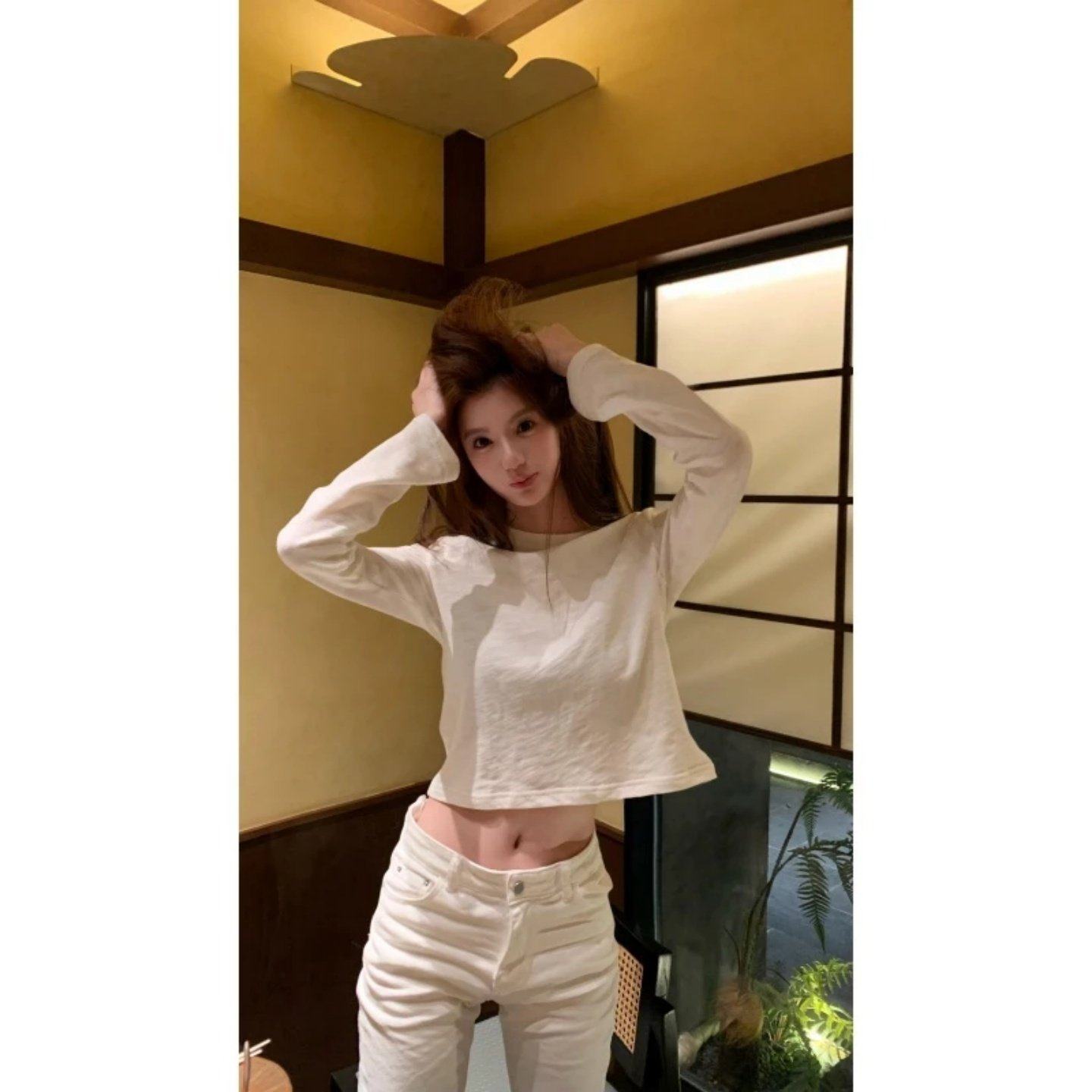 2026巨好看搭配一整套极简纯色百搭短款长袖上衣显瘦高腰直筒裤