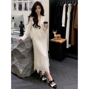 蕾丝拼接气质百搭V领针织上衣高腰显瘦半身裙 冬装 套装 女2026新款